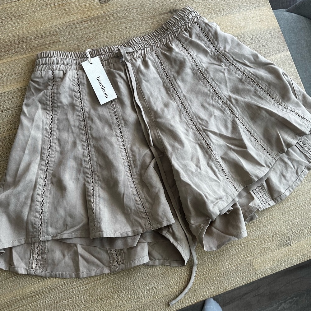 Heartloom XS Shorts NWT
